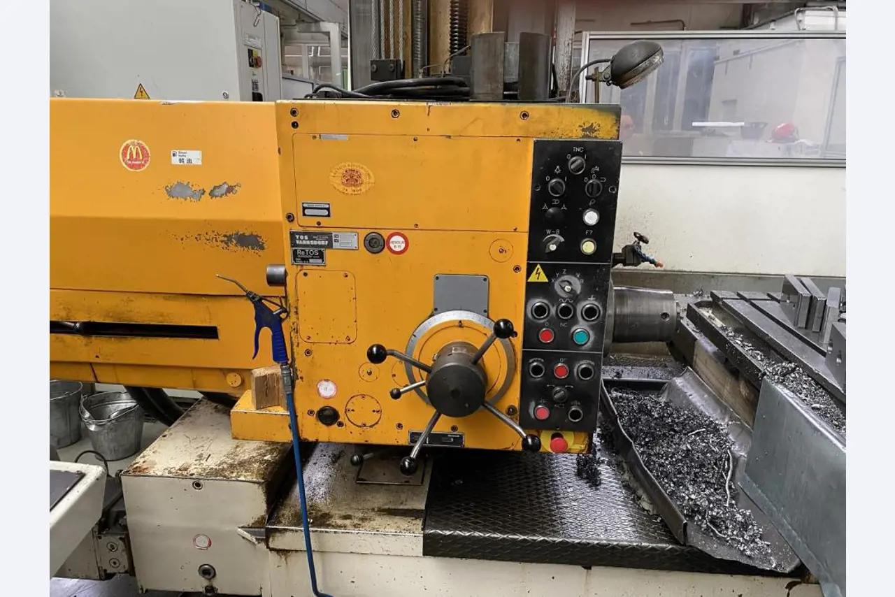 Metallbearbeitungsmaschinen und Arbeitsausrüstung (Sicherheitsschuhe)-2